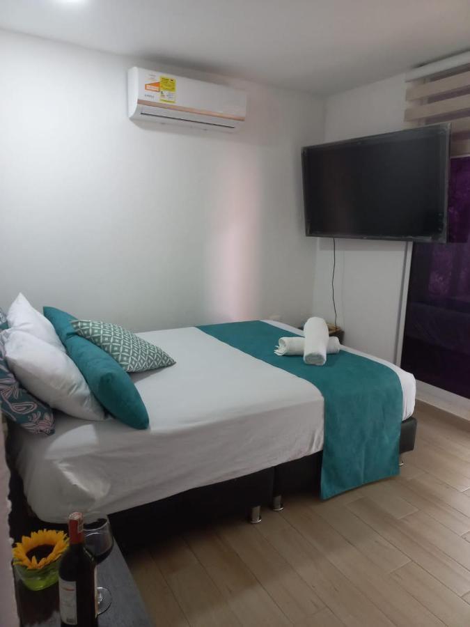 En Isla Frente A Camping *